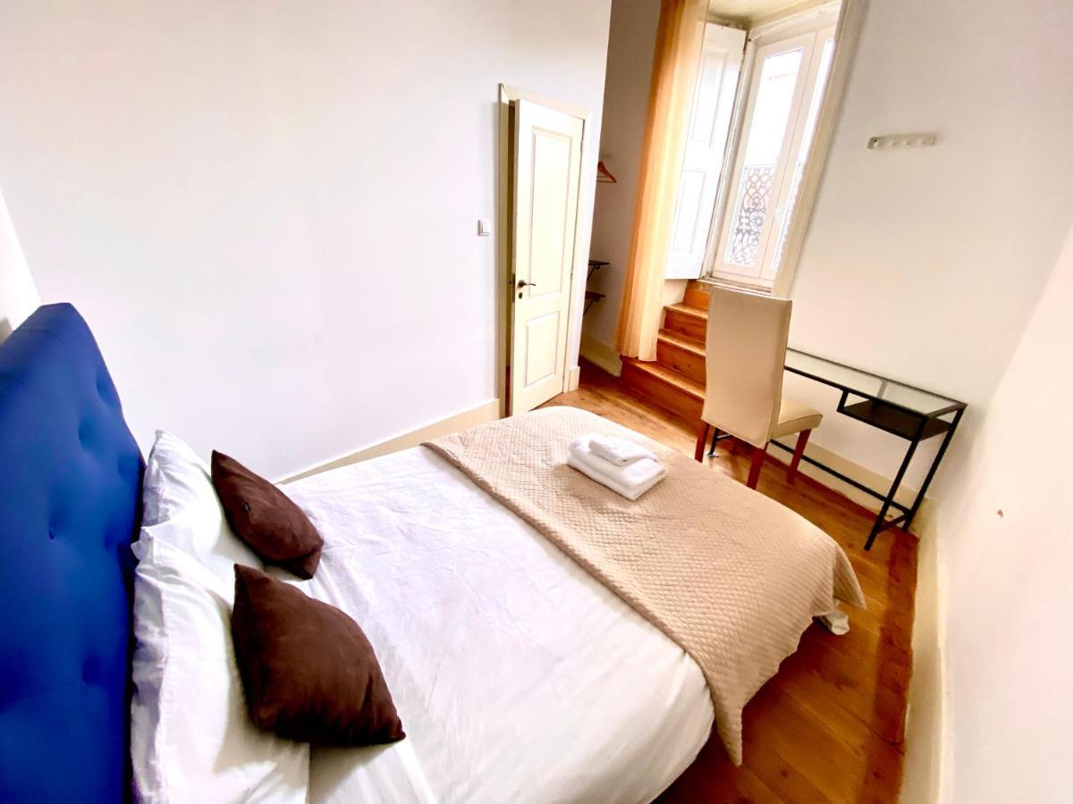 Nature Chiado 2- Cozy Little Double Room With Shared Bathroom Lisbon Exterior photo